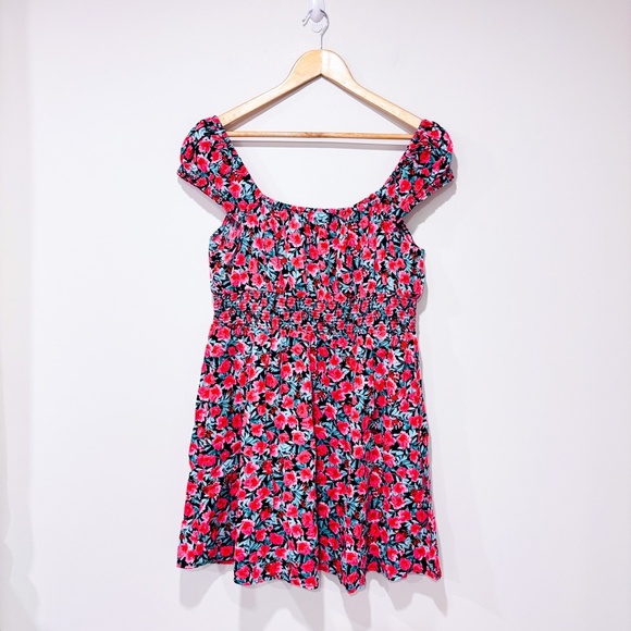 OLD NAVY Black & Red Floral Smocked Summer Dress | Large * - Picture 9 of 9